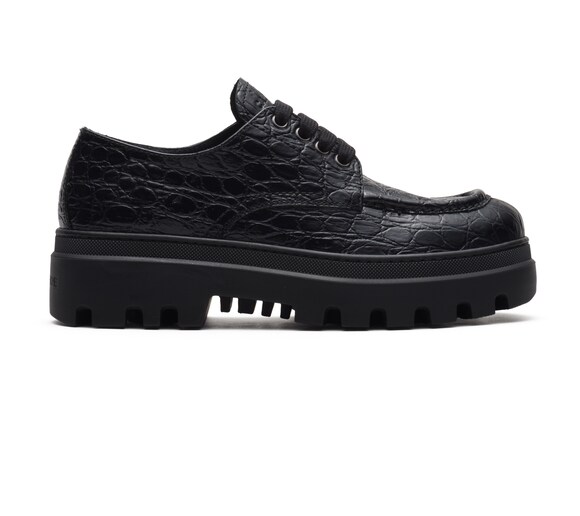 LACE-UPS CROCODILE EFFECT