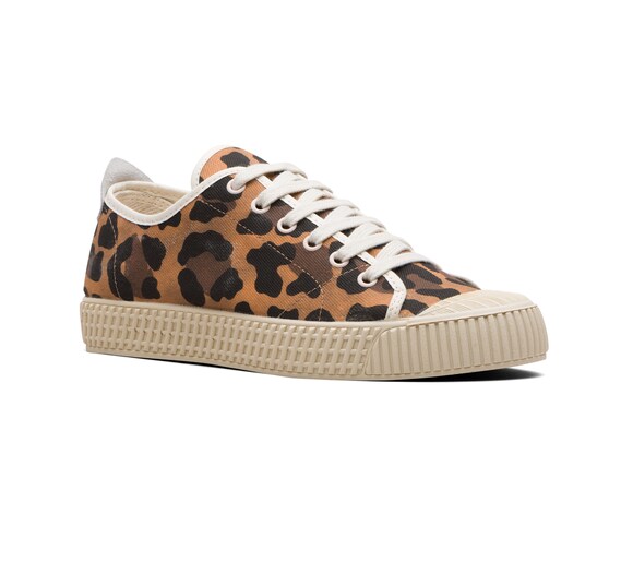 CANVAS SNEAKER