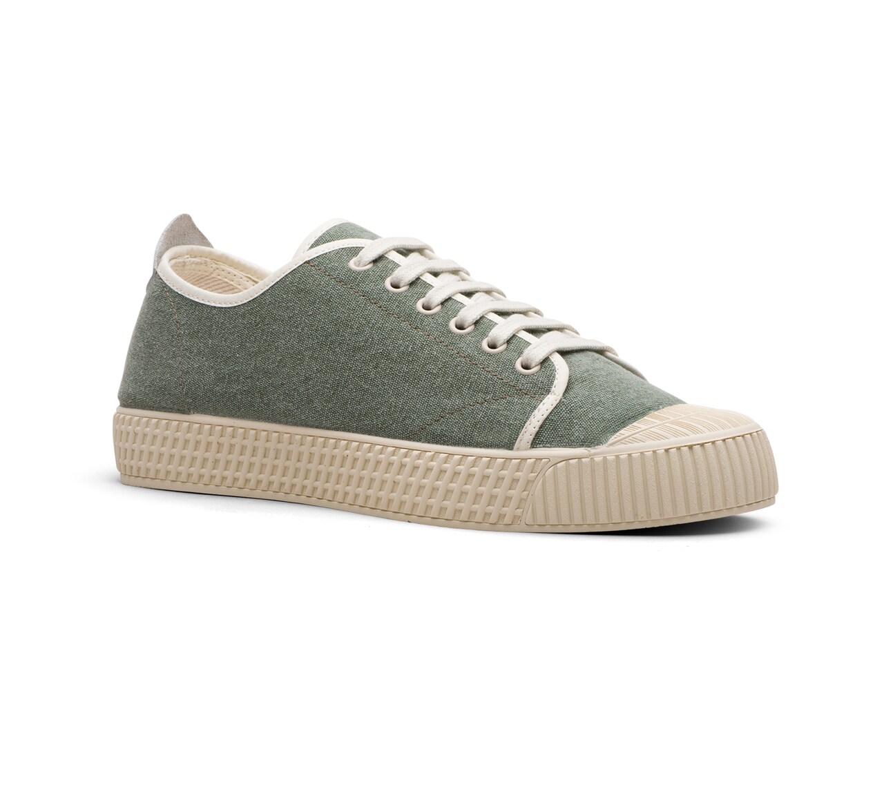 CANVAS SNEAKER